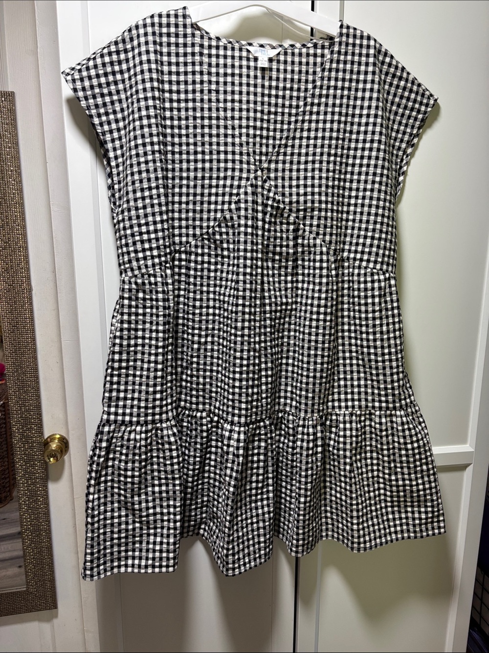 Time and Tru Black and White Gingham Tiered Casual Dress